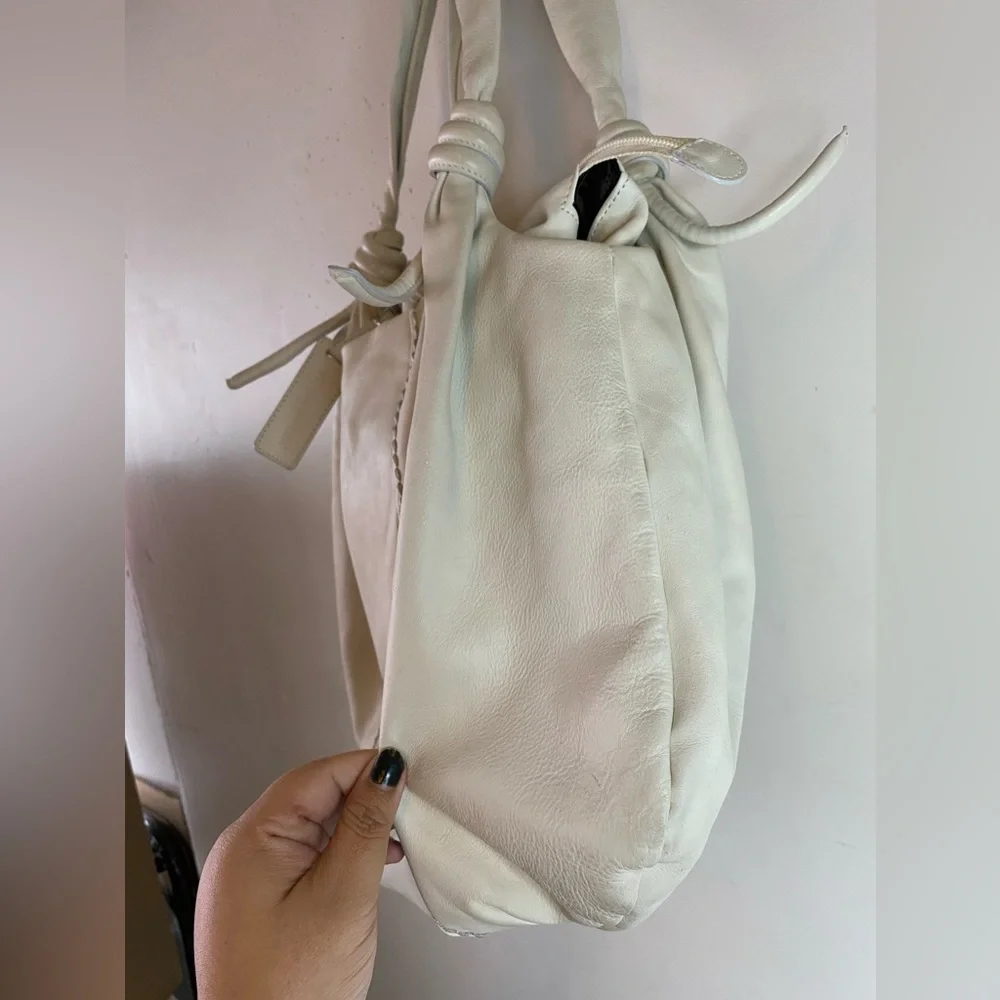 Plinio Visona Italy Cream Leather Knotted Hobo Tote Bag Zip Top OS